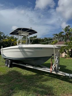 Boat con Yamaha 200 Hp For Stroke