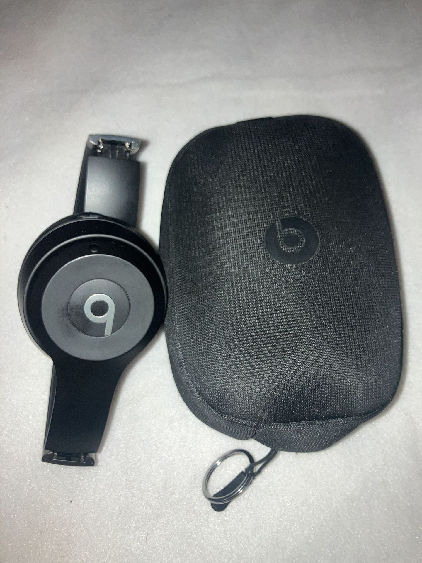 Beats Solo 4