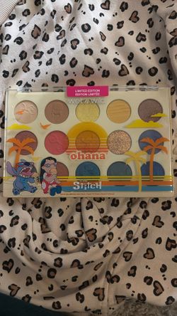 Makeup Palette Limited Edition (Not Free)