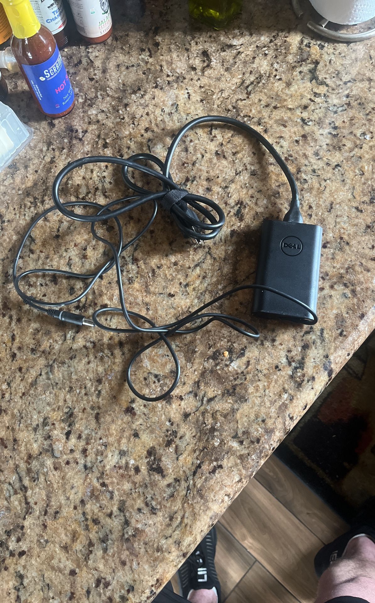 Dell 65 Watt AC Adapter 19.5 V 3.34A