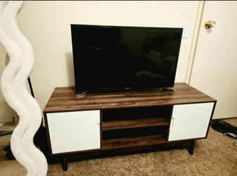Mid-Century Modern TV Stand/30" TV