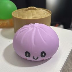 VIRAL SQUISHY DUMPLING