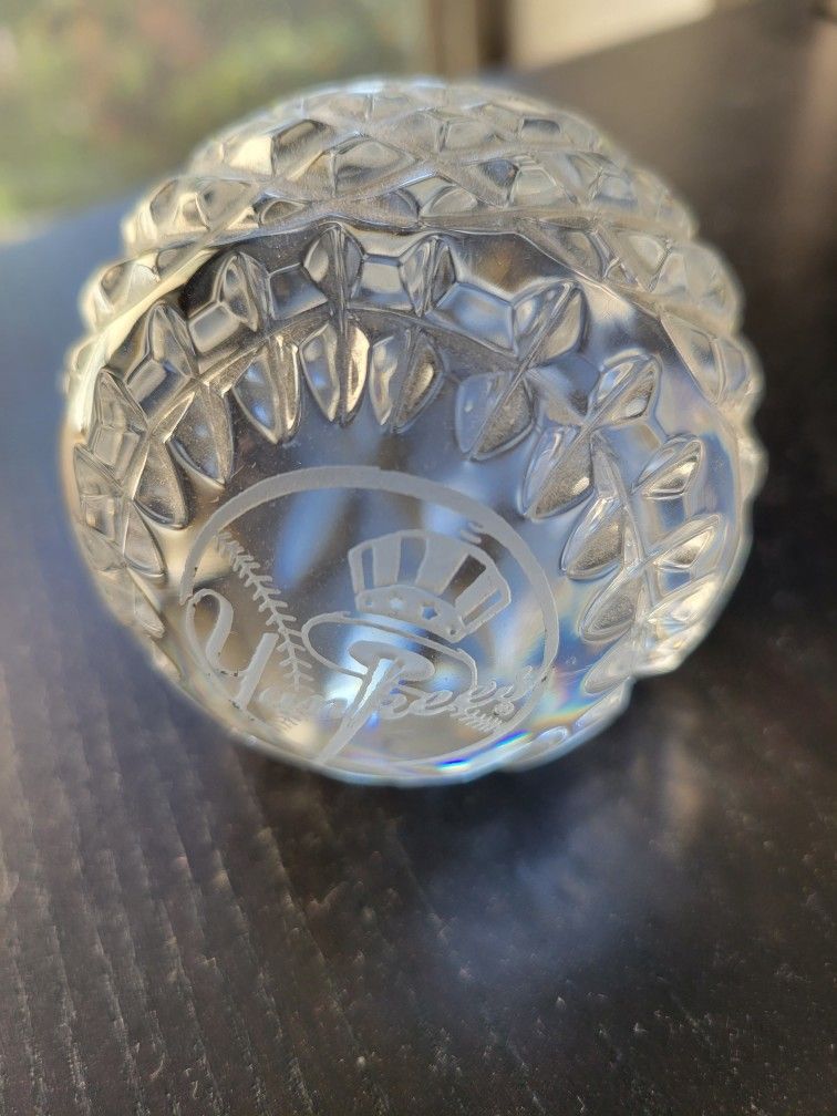 Waterford MLB New York Yankees Crystal Baseball Paperweight