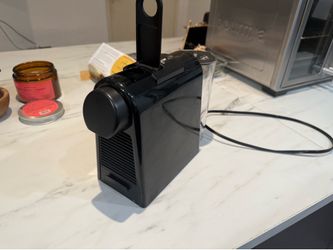 Breville Nespresso Essenza Mini Black Espresso Coffee Machine