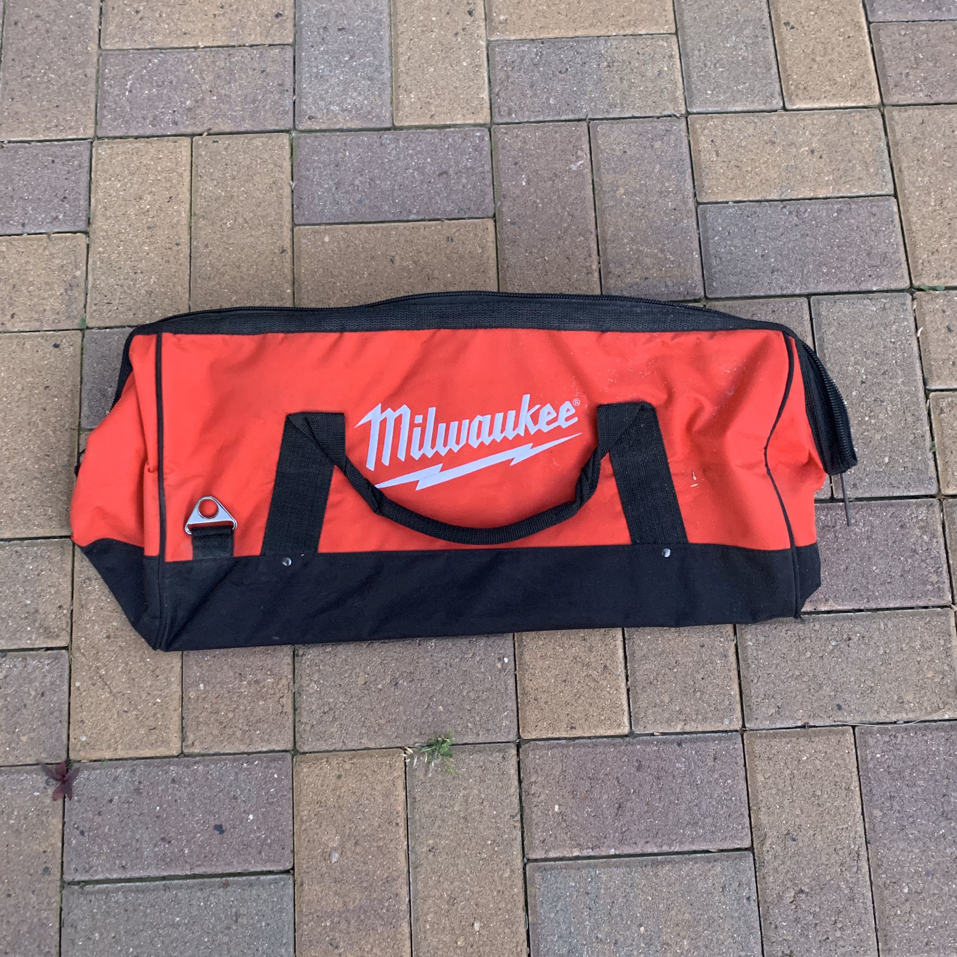 Large Milwaukee 22" Heavy Duty Canvas Contractors Tool Bag