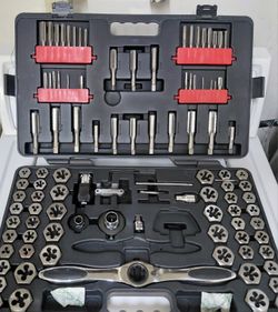 NICE ratcheting tap and die set