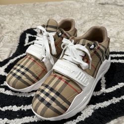 Burberry check mens size 42