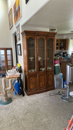 Curio cabinet