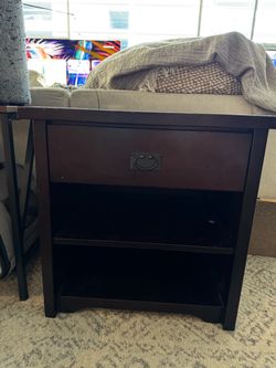 Free nightstand
