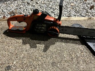 Black Decker Chain Saw
