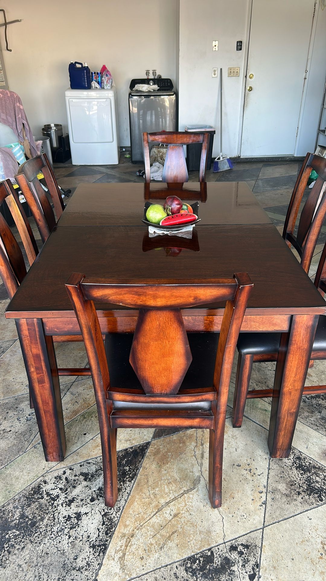 Table With Chairs 
