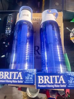 Brita Blue and White Water Bottle With Water Filter Inside The Bottle New
