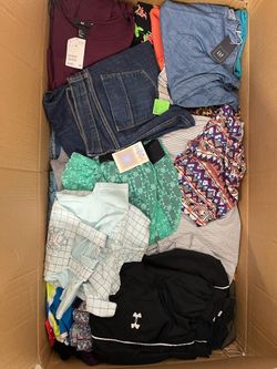PACAS DE ROPA DE 100 LBS
