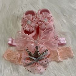 Four Pair Of Baby Shoes Size 0-3 Months for Sale in The Bronx, NY - OfferUp