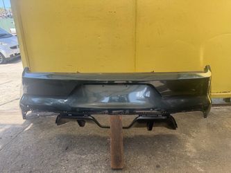 2015-2017 FORD MUSTANG GT REAR BUMPER OEM