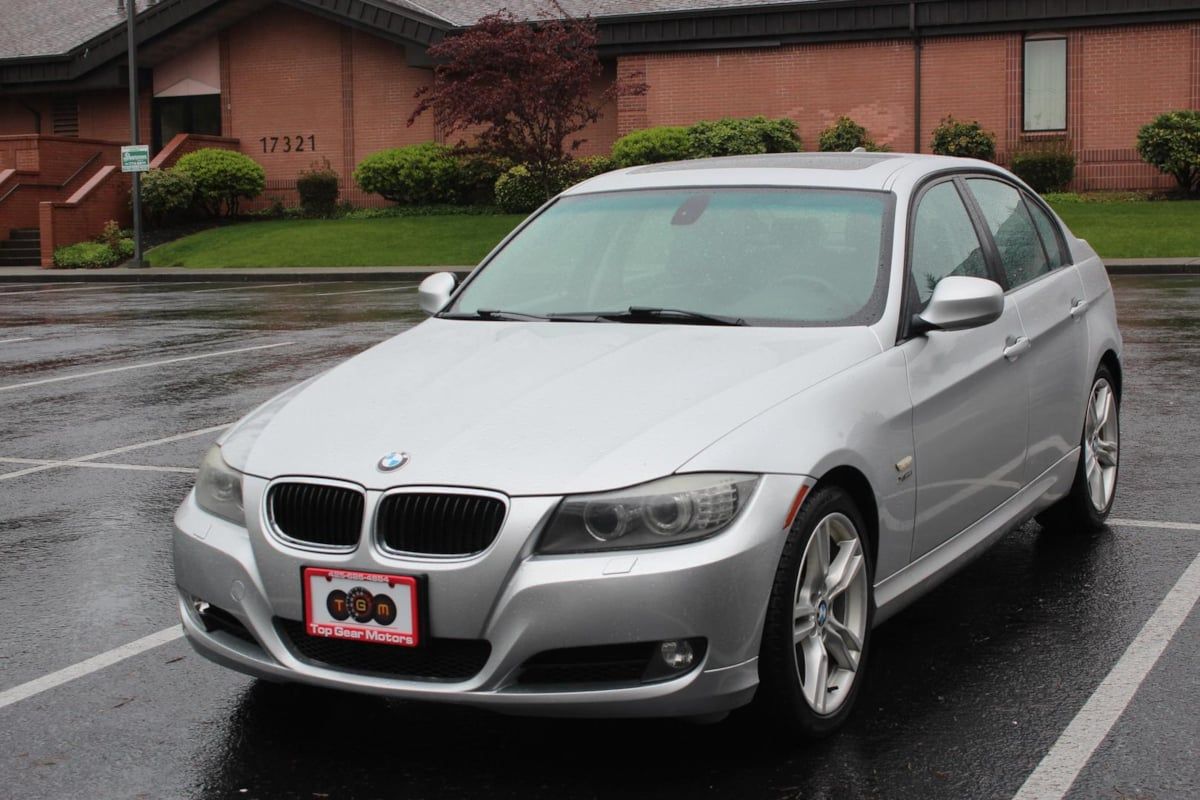 2011 BMW 3 Series