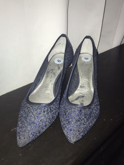 Adrianna Papell Navy Kitten Heels
