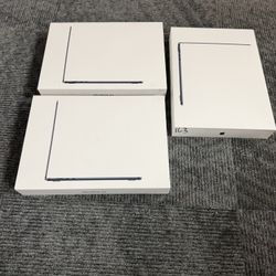 Brand New 15-inch MacBook Air 💻 M4 Chip -256gb  🔥🔥on Sale 🔥🔥