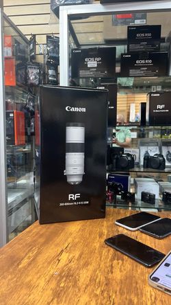 Canon RF 200-800mm