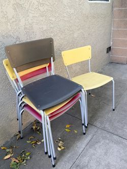 Set of 6 Stackable Chairs - Sturdy Metal Frame