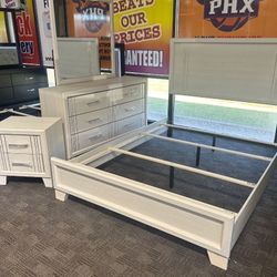 White Modern Queen Bedroom Set With Dresser 