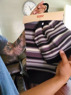 New Levi's beanie and scarf set