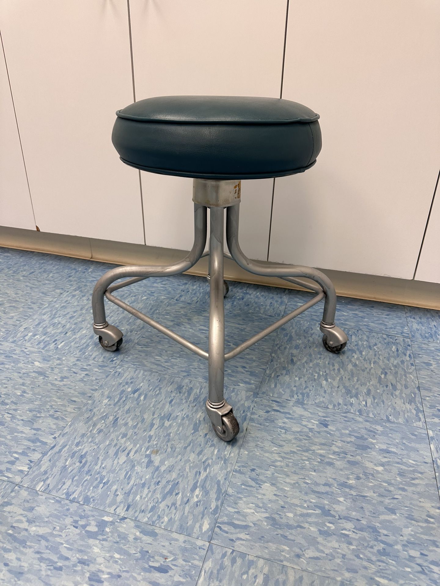 Stool On Wheels