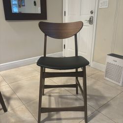  Counter Height Chairs