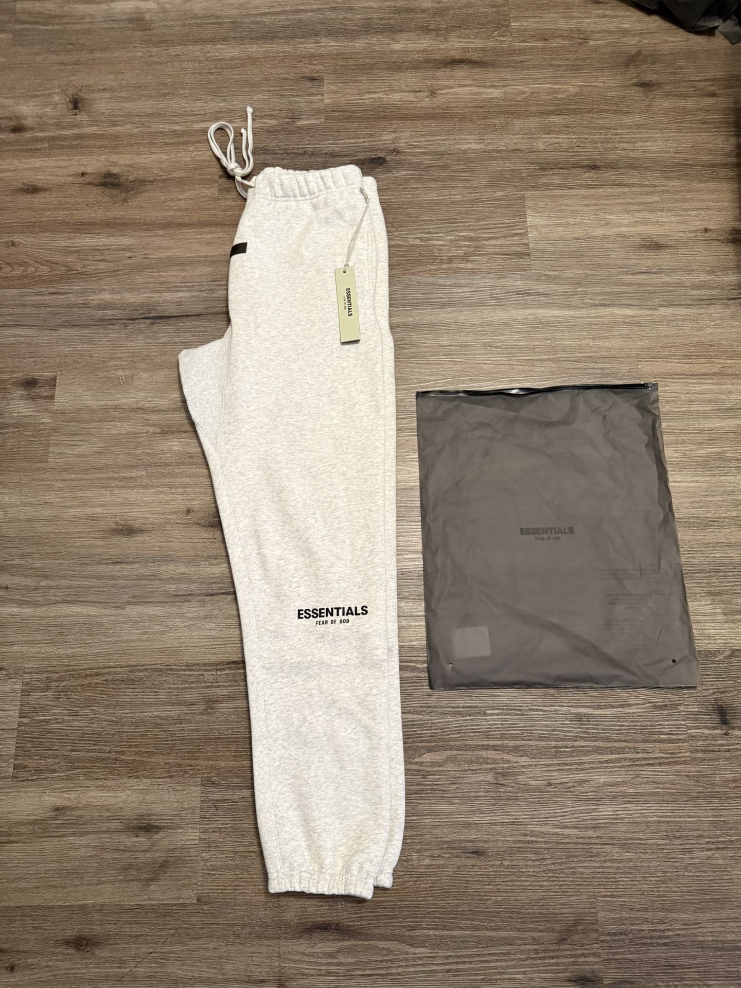 Essentials Fear Of God Sweats Light Oat Cuffed