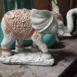 Elefants Statue For Sale
