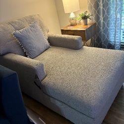Chaise Lounge Chair