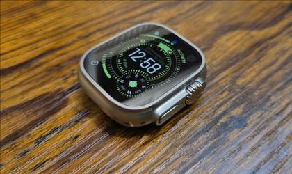 Apple Watch Ultra (GPS + Cellular) - With extra band, charger and original box. Excellent condition