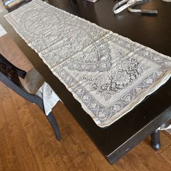 lace, Off-White Table Runner - 72”