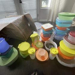 TUPPERWARE SET PICK UP TODAY