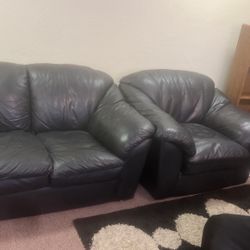 Black leather Love Couch With Single 