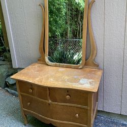 Birdseye Maple Dresser W/Mirror Project $40