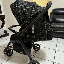 “Geoby” Baby Stroller.