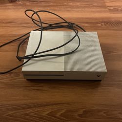 Xbox One S with HDMI and Power Cable