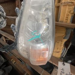 2012 Toyota 4Runner LH Head Light‼️