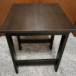 End Table - Great Condition