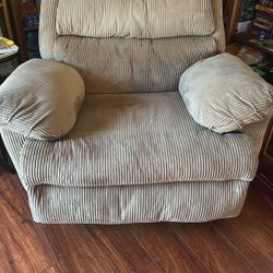 Swivel/Rocker Recliner 