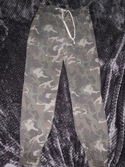 Camouflage joggers women’s M