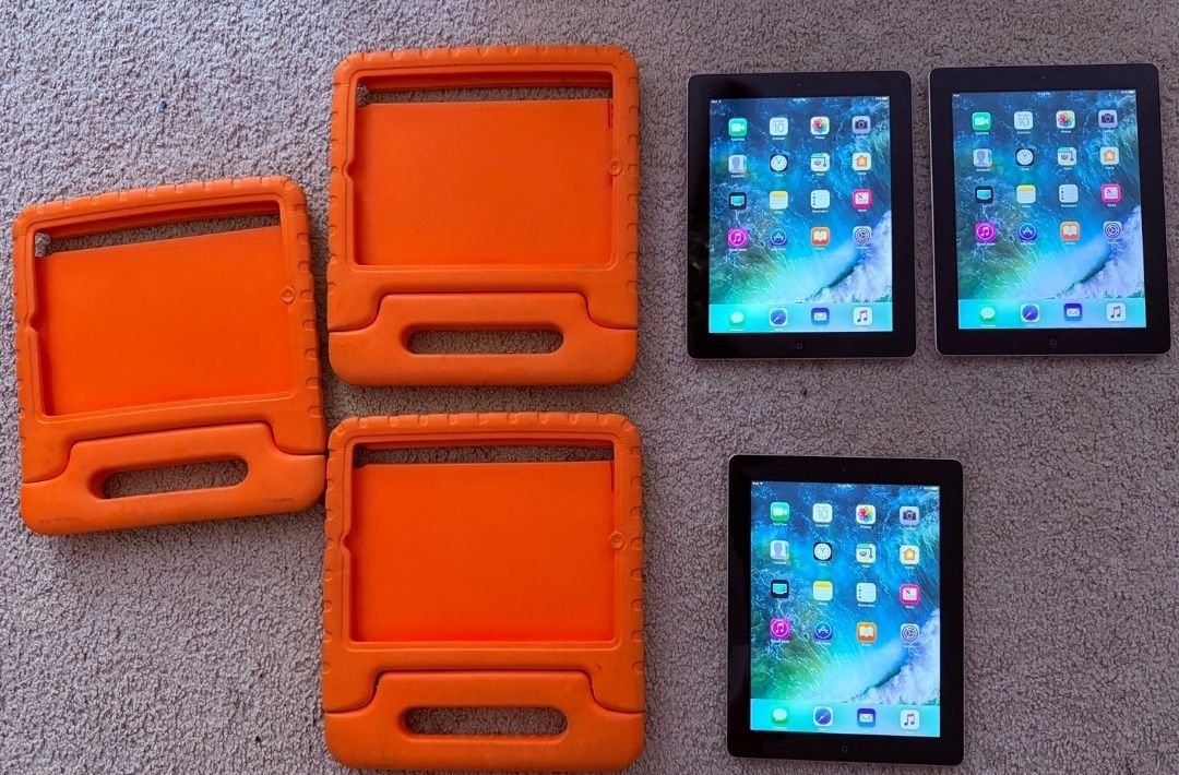 iPad Gen 4 Wi-Fi 16gb With Case 🔥Price For Each