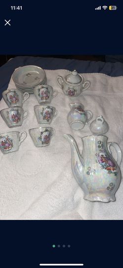 Vintage Made In Japan Iridescent Tea Set