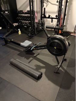CONCEPT2 ROWERG ROWER - PM5 WITH ROWING MAT