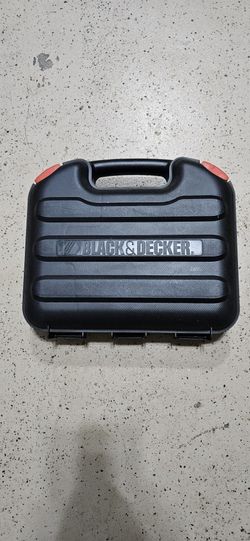 BLACK & DECKER CHARGABLE DRILL + ACCESSORIES 