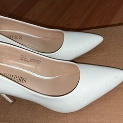 White heels 5.5