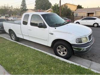 Ford f150 pickup truck