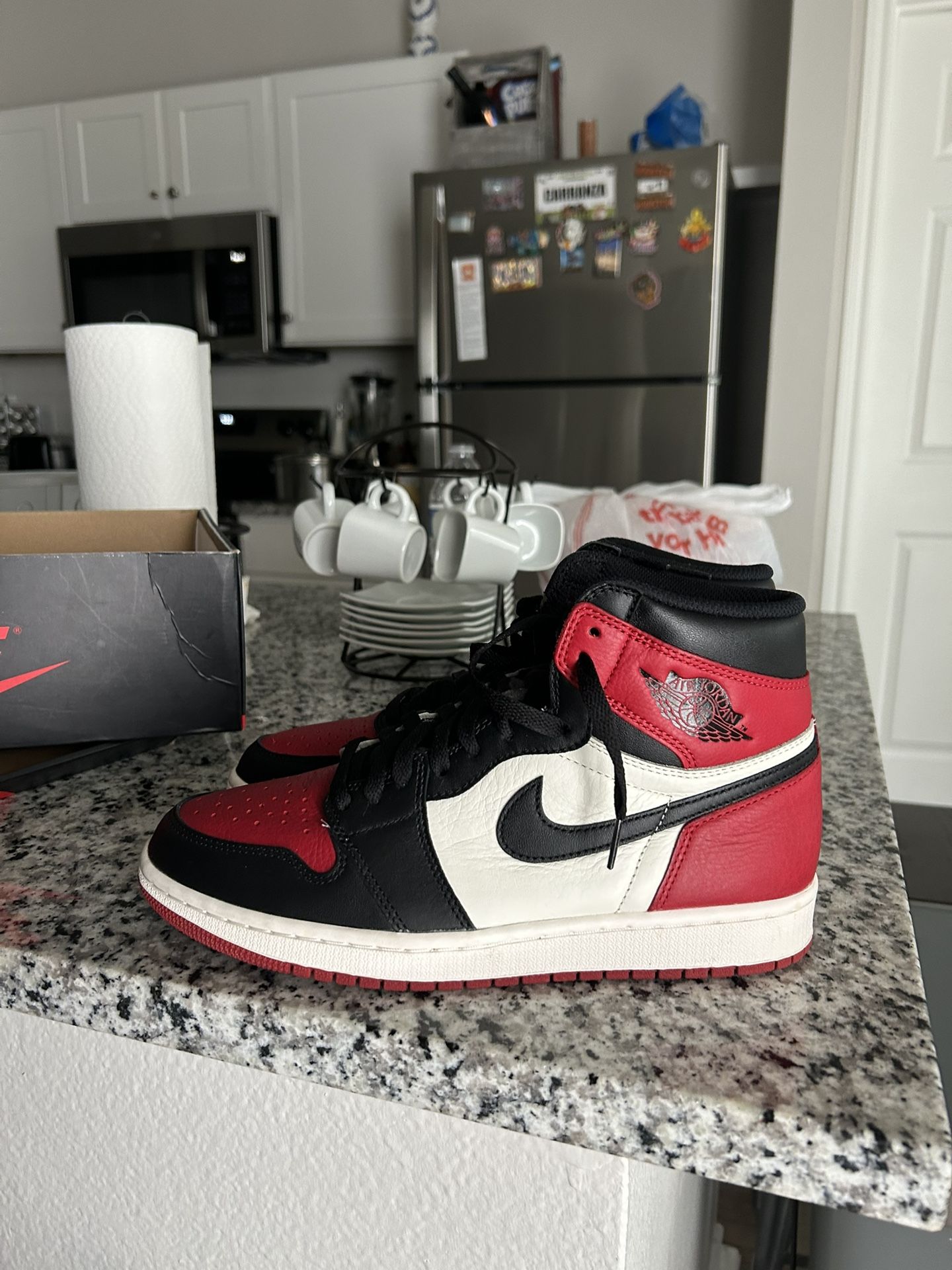 Retro Air Jordan 1 Bred Toe