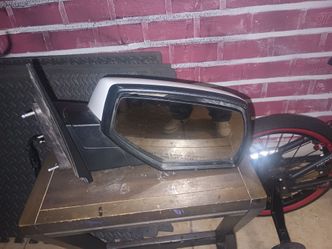 2017 Chevy Silverado power mirrors